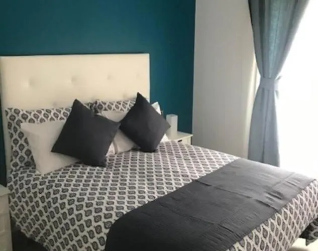 Vip Holidays & Center 2 *