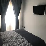 Vip Holidays & Center 2 *
