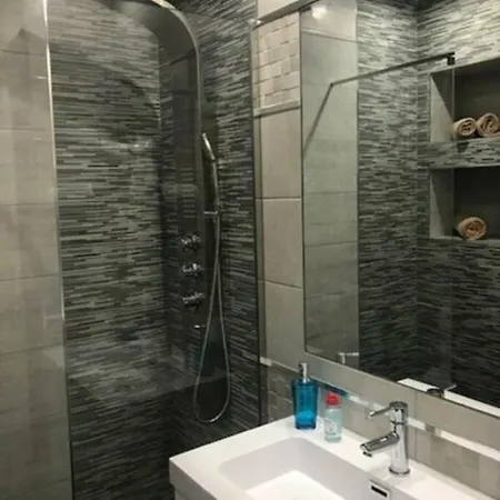 Vip Holidays & Center 2 Апартаменты *